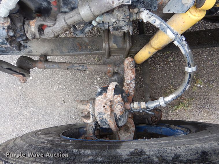 image for item FT9442 2005 Kenworth T300 propane delivery truck