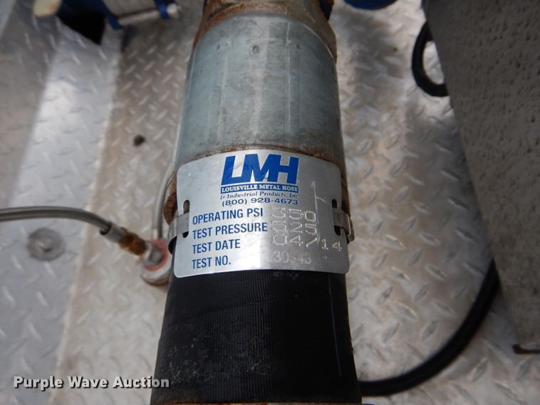 image for item FT9442 2005 Kenworth T300 propane delivery truck