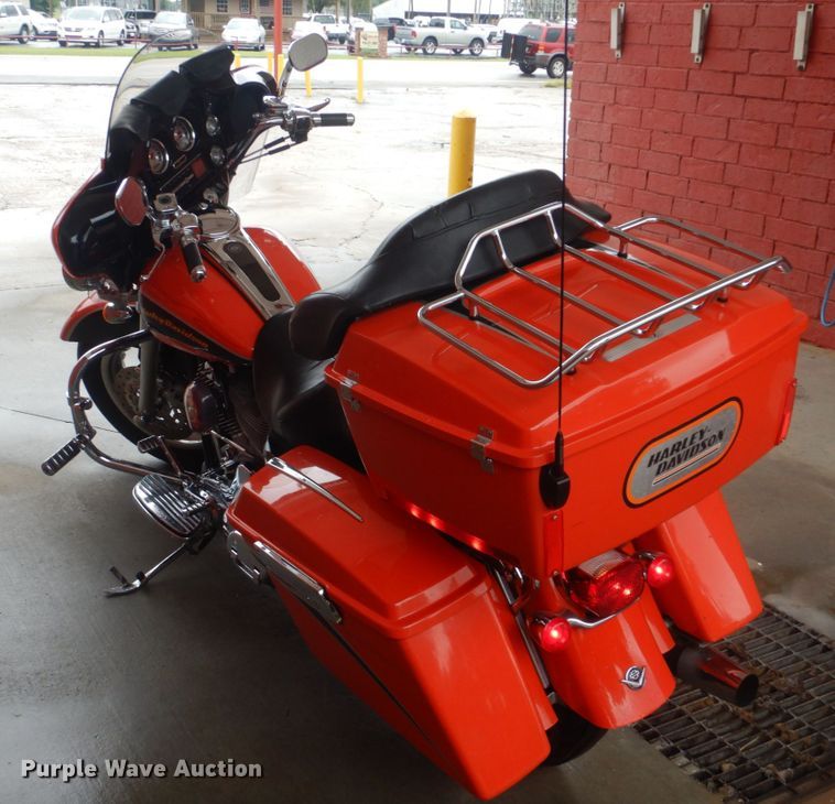 image for item FT9444 2004 Harley Davidson CVO Electra Glide FHLTCSE motorcycle