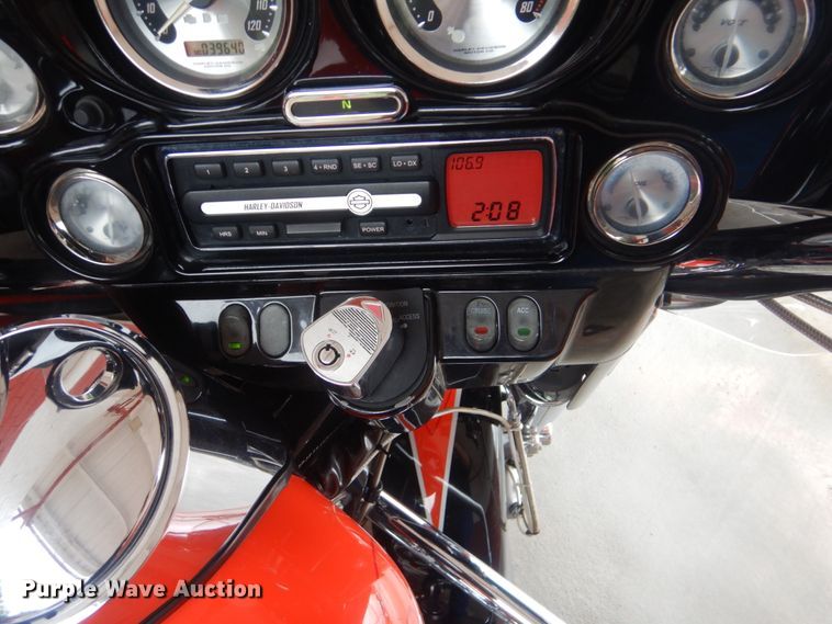 image for item FT9444 2004 Harley Davidson CVO Electra Glide FHLTCSE motorcycle