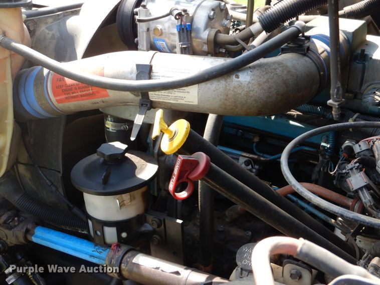 image for item FT9448 2003 International 4300 digger derrick truck