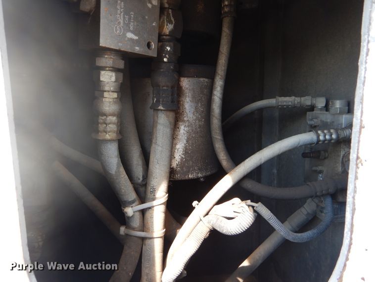 image for item FT9448 2003 International 4300 digger derrick truck