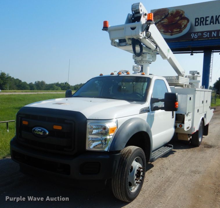 image for item FT9449 2011 Ford F550 Super Duty bucket truck