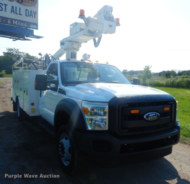 image for item FT9449 2011 Ford F550 Super Duty bucket truck