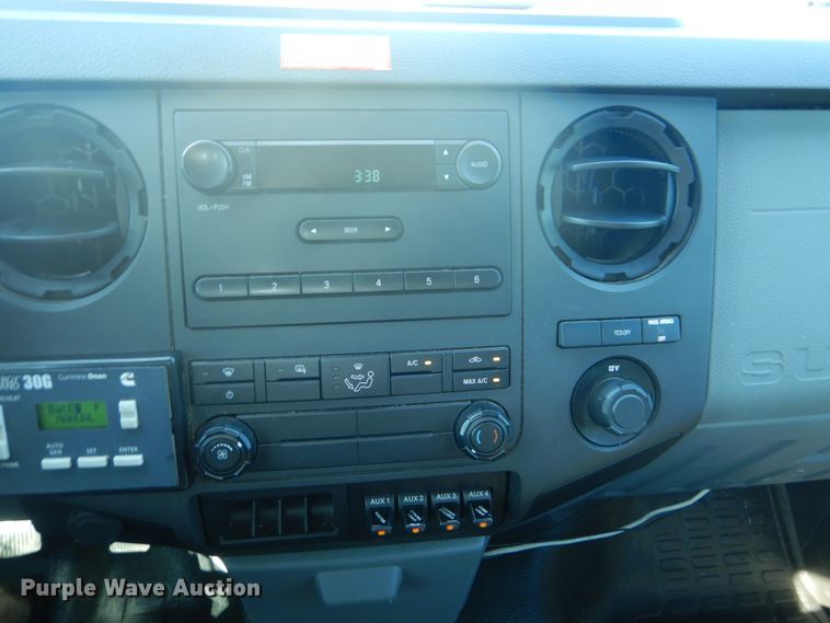 image for item FT9449 2011 Ford F550 Super Duty bucket truck