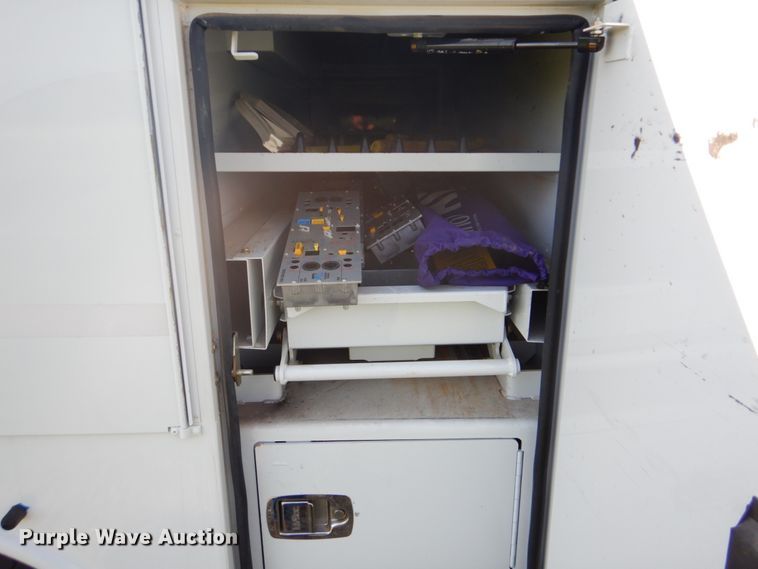 image for item FT9449 2011 Ford F550 Super Duty bucket truck