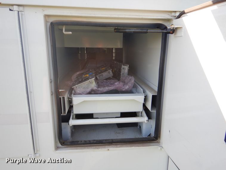 image for item FT9449 2011 Ford F550 Super Duty bucket truck