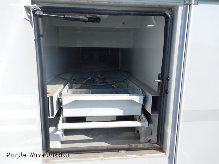 image for item FT9449 2011 Ford F550 Super Duty bucket truck