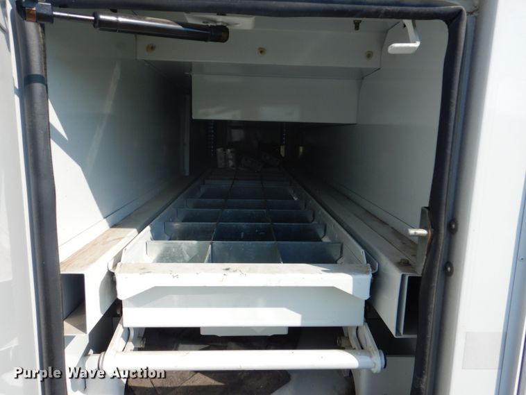 image for item FT9449 2011 Ford F550 Super Duty bucket truck