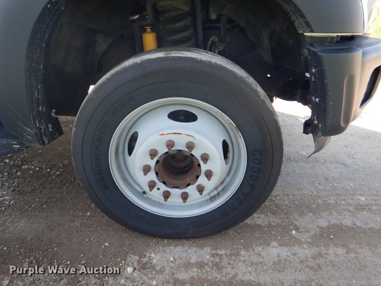 image for item FT9449 2011 Ford F550 Super Duty bucket truck