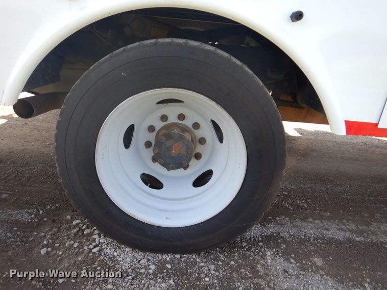 image for item FT9449 2011 Ford F550 Super Duty bucket truck