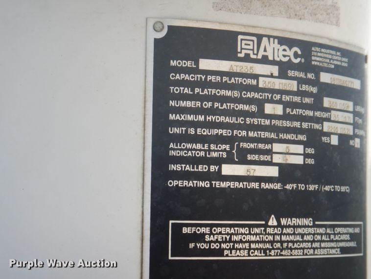 image for item FT9449 2011 Ford F550 Super Duty bucket truck