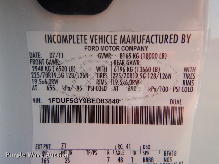 image for item FT9449 2011 Ford F550 Super Duty bucket truck