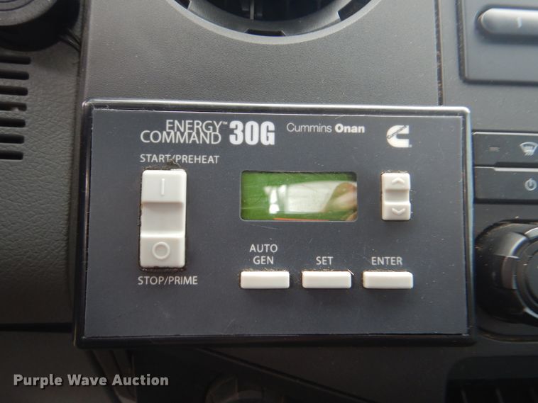 image for item FT9449 2011 Ford F550 Super Duty bucket truck