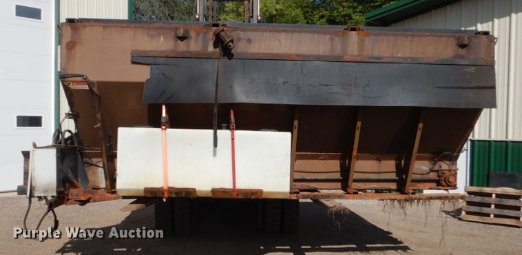 image for item FU9417 Monroe spreader