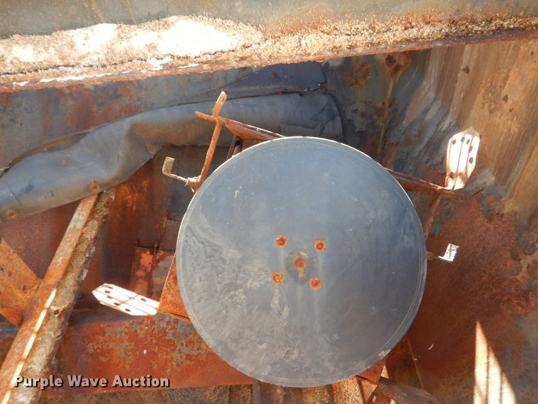 image for item FU9417 Monroe spreader