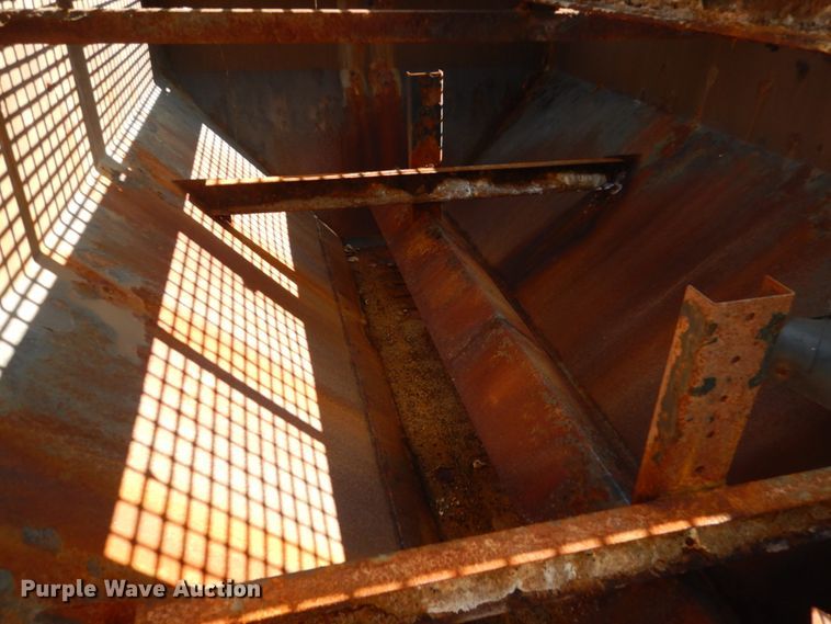 image for item FU9417 Monroe spreader