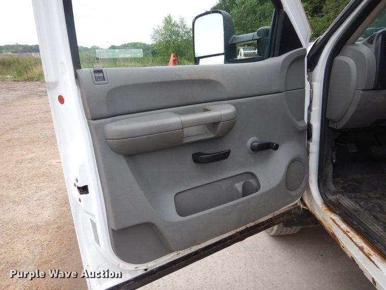 image for item FU9421 2008 Chevrolet Silverado 2500HD pickup truck