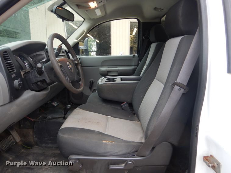 image for item FU9421 2008 Chevrolet Silverado 2500HD pickup truck