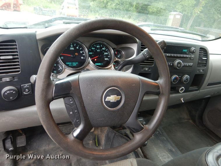 image for item FU9421 2008 Chevrolet Silverado 2500HD pickup truck