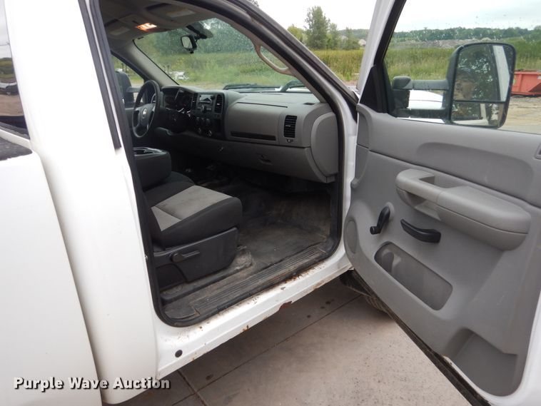 image for item FU9421 2008 Chevrolet Silverado 2500HD pickup truck