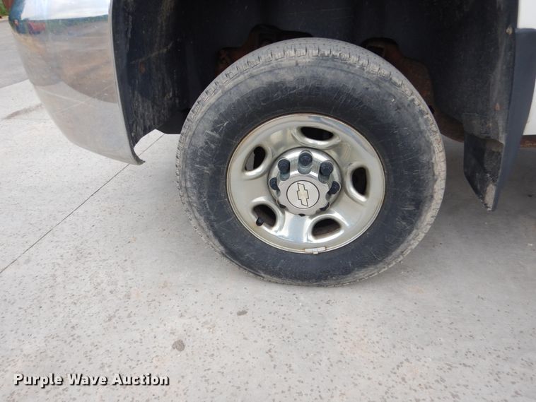 image for item FU9421 2008 Chevrolet Silverado 2500HD pickup truck