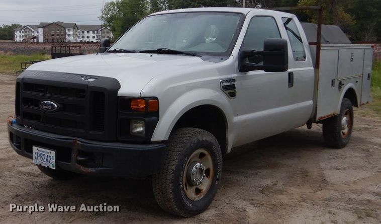 image for item FU9423 2009 Ford F350 Super Duty SuperCab utility bed pickup truck