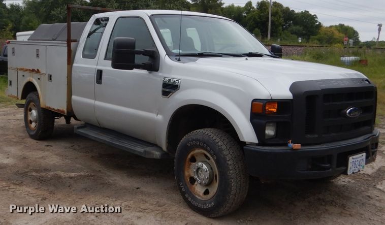 image for item FU9423 2009 Ford F350 Super Duty SuperCab utility bed pickup truck