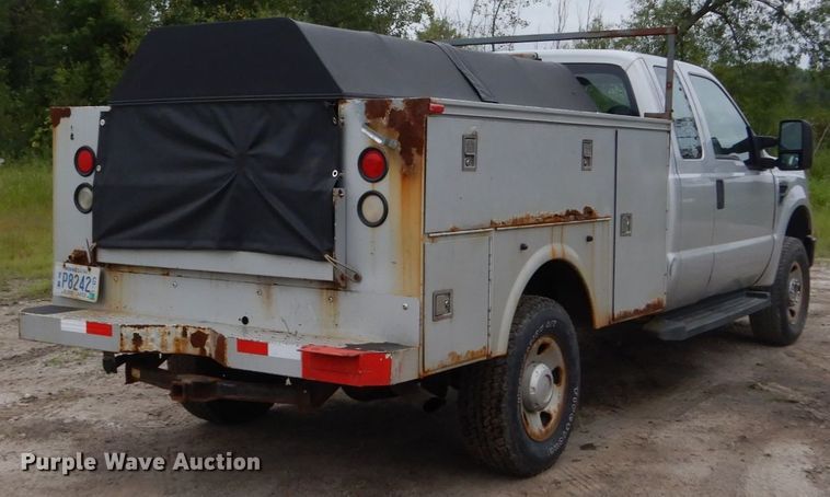 image for item FU9423 2009 Ford F350 Super Duty SuperCab utility bed pickup truck