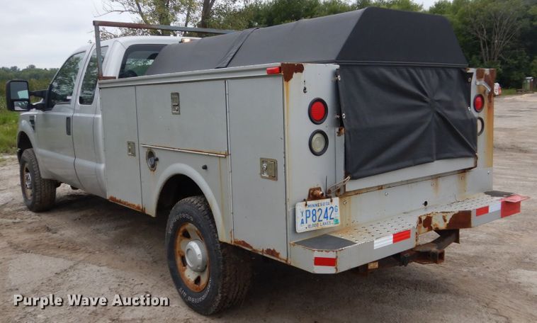 image for item FU9423 2009 Ford F350 Super Duty SuperCab utility bed pickup truck