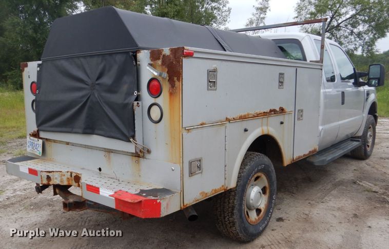 image for item FU9423 2009 Ford F350 Super Duty SuperCab utility bed pickup truck