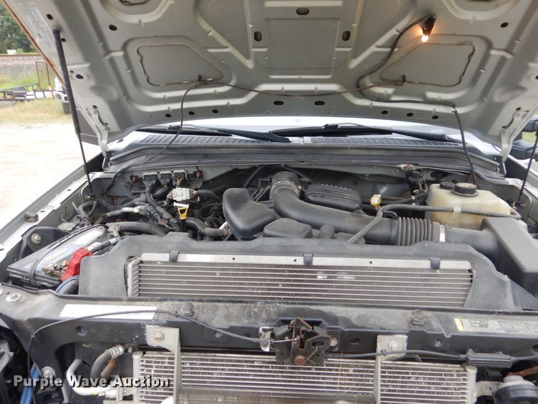 image for item FU9423 2009 Ford F350 Super Duty SuperCab utility bed pickup truck