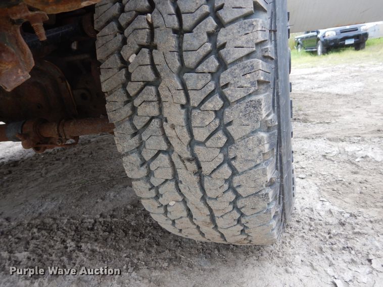 image for item FU9423 2009 Ford F350 Super Duty SuperCab utility bed pickup truck