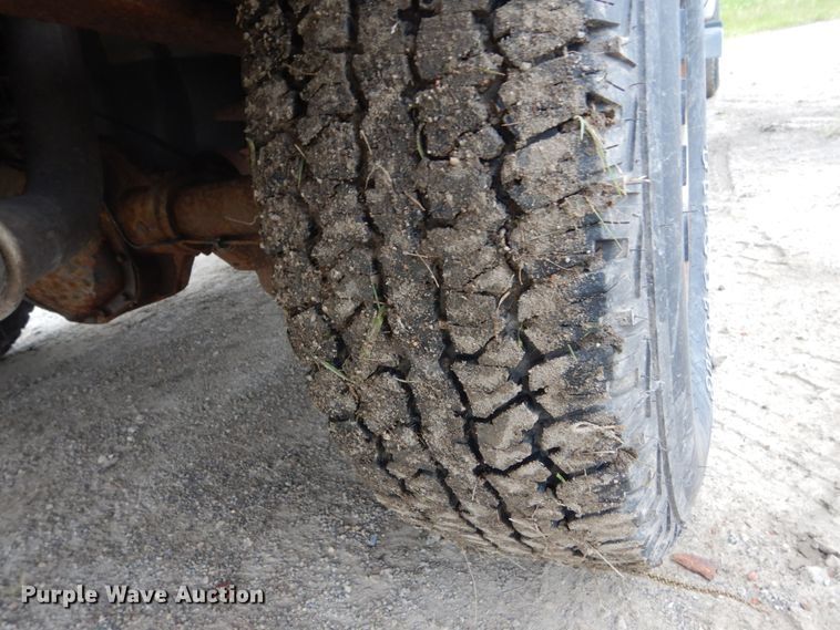 image for item FU9423 2009 Ford F350 Super Duty SuperCab utility bed pickup truck