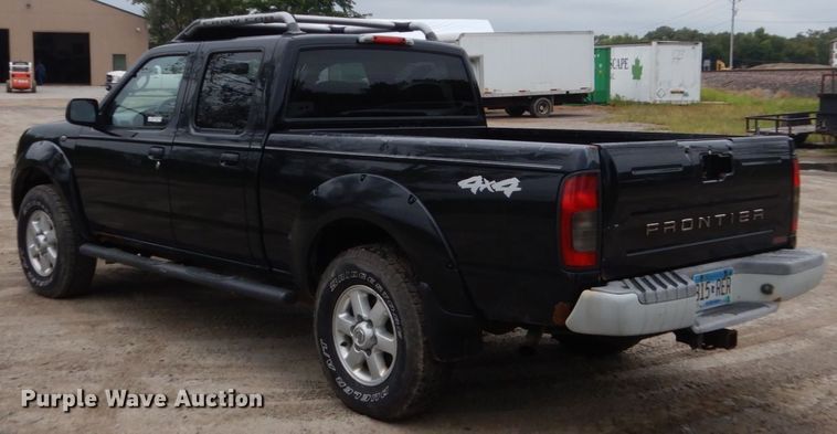 image for item FU9424 2004 Nissan Frontier Crew Cab pickup truck