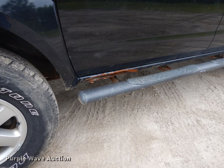 image for item FU9424 2004 Nissan Frontier Crew Cab pickup truck