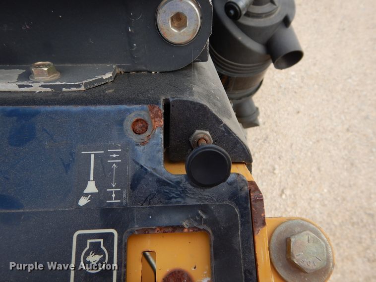 image for item FX9253 2015 Vermeer RTX150 trencher