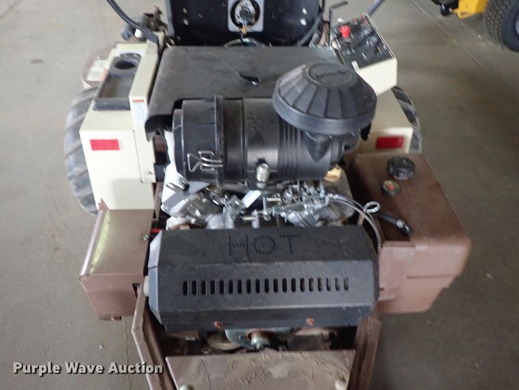 image for item GB9300 Grasshopper 727 ZTR lawn mower