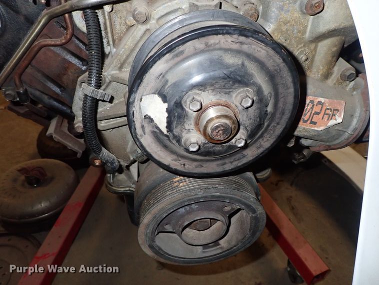 image for item GB9349 2001 International B250 7.3L V8 diesel engine