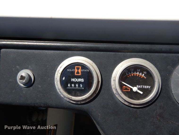 image for item GG9086 Tennant sweeper