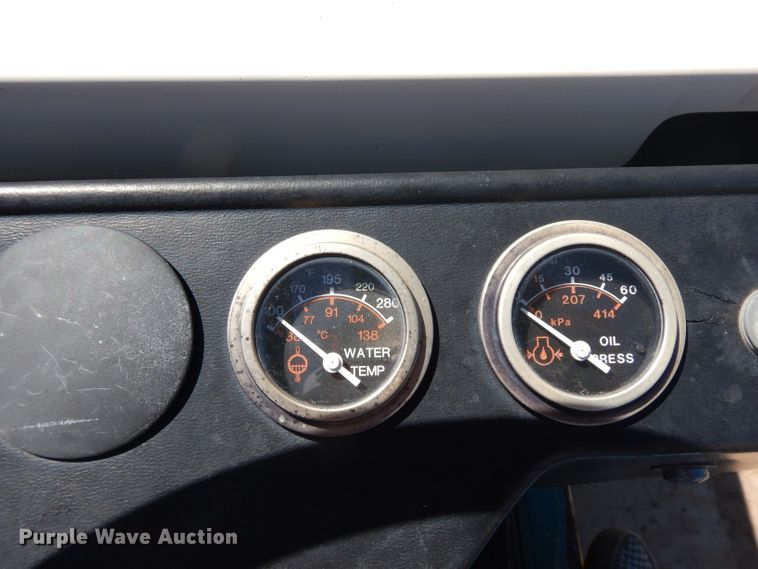 image for item GG9086 Tennant sweeper