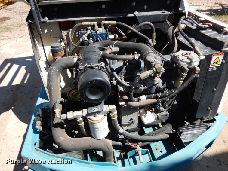 image for item GG9086 Tennant sweeper