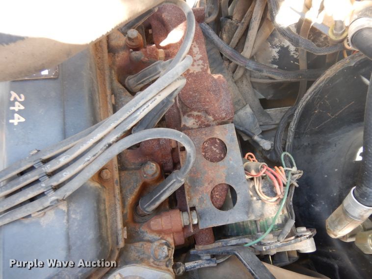 image for item GG9086 Tennant sweeper