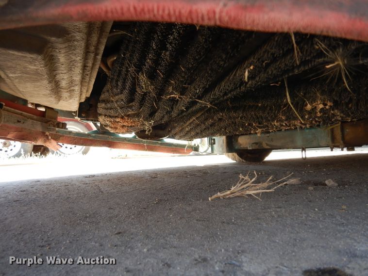 image for item GG9086 Tennant sweeper