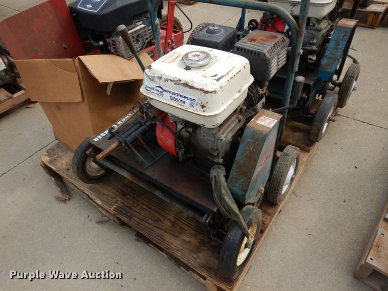 image for item GG9099 Lawn and garden equipment