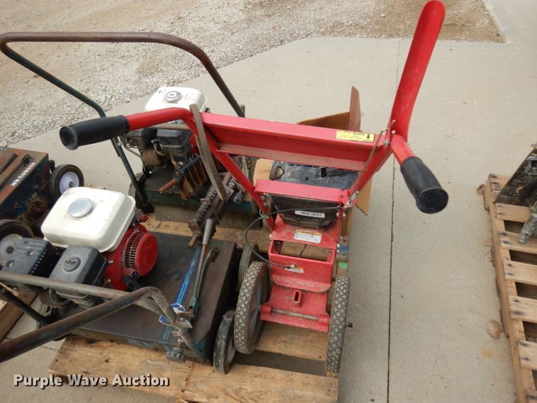 image for item GG9099 Lawn and garden equipment