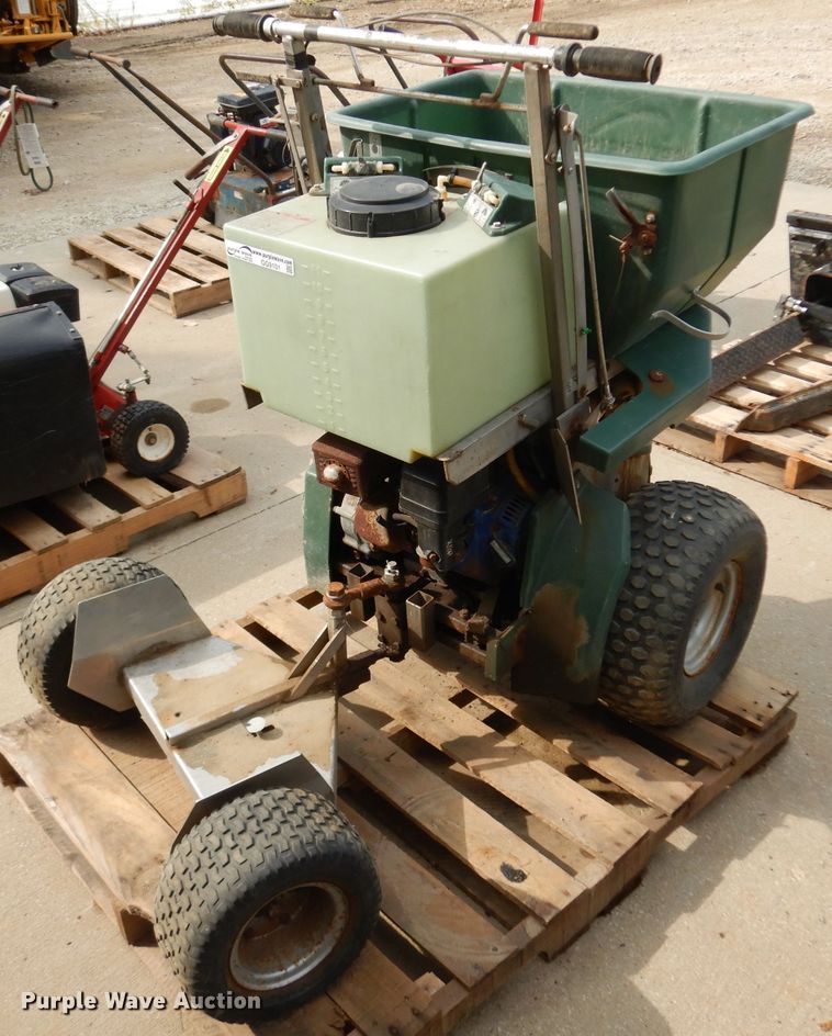 image for item GG9101 Permagreen spreader