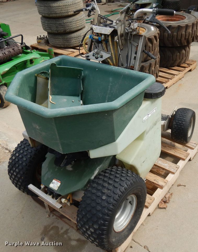 image for item GG9103 Permagreen spreader