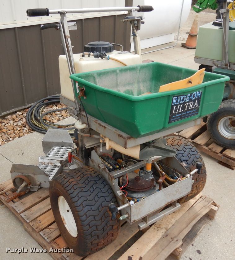 image for item GG9105 (2) Permagreen spreaders