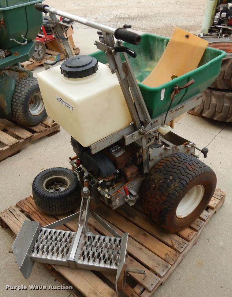 image for item GG9105 (2) Permagreen spreaders